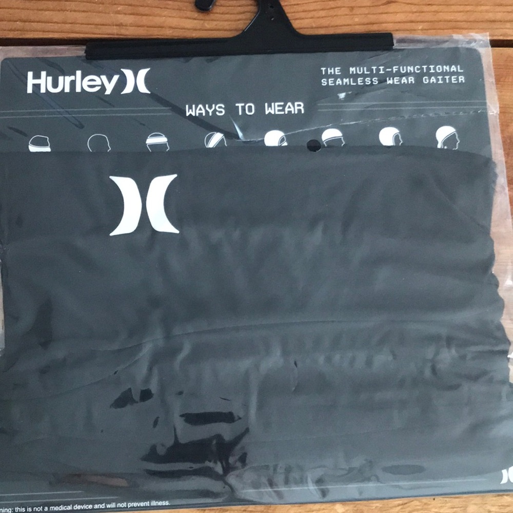 NWT Hurley Black Multi-Functional Gaiter (mask)